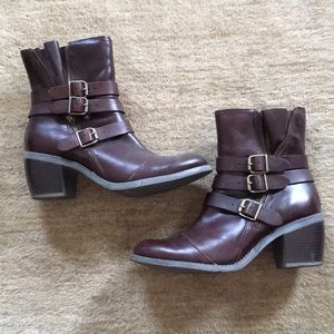 Waterproof Leather Brown Hush Puppy Booties Size 7